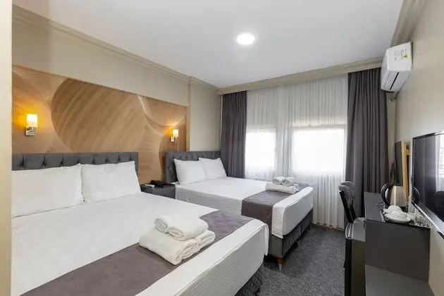 Loyal City Hotel - Oda