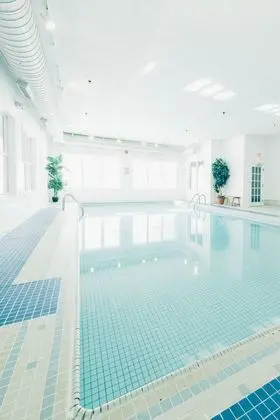 Loyalist Country Inn & Conference Centre - Havuz