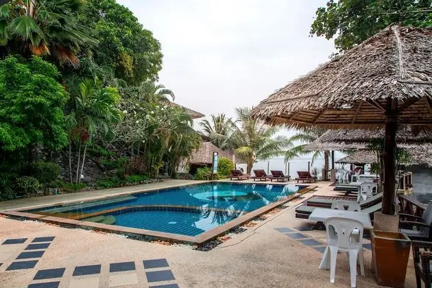 Loyfa BetterLife Retreats - Havuz