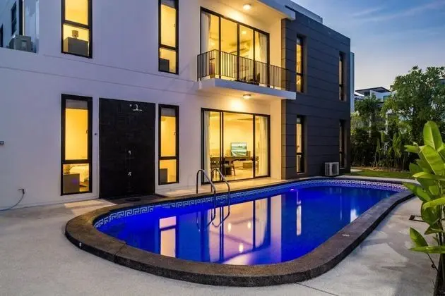 Lp109 - Private Pool and Garden 5 Bedroom Villa in Laguna