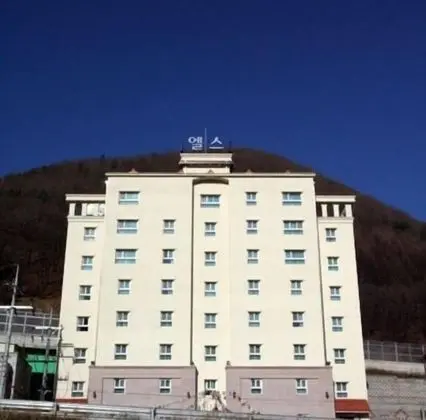 L'S Hotel