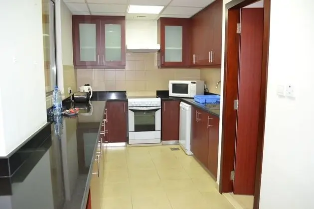 LSE - 1 Bedroom apt with marina view - Mutfak