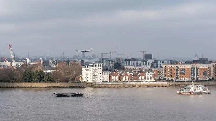 LT Riverview Apartments - Greenwich - Dış Mekan