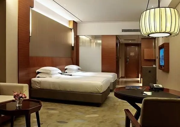 Luan Suntone Plaza Hotel - Oda