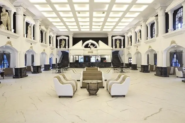 Lucas Didim Resort