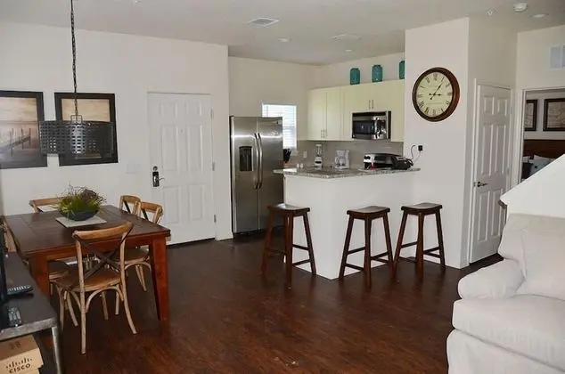 Lucaya 4 Bedrooms 3 Baths Townhome With Resort Pool - Mutfak
