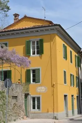 Villa Lucchesi