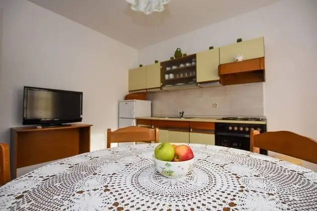 Luce - Family Friendly & Parking - A1 - Yerinde Yemek
