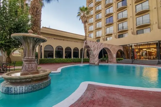 Hotel Lucerna Ciudad Juarez - Havuz