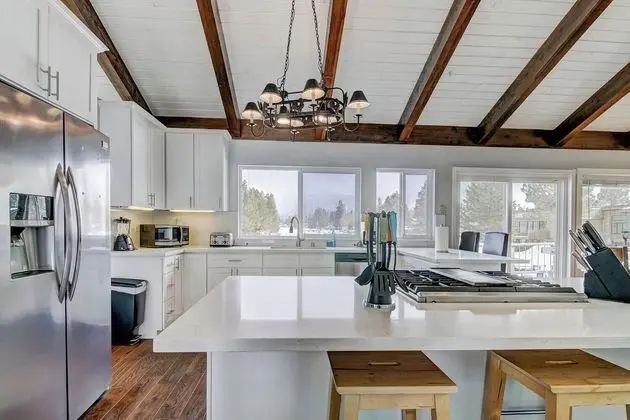 Lucerne Lake House - Öne Çıkan Resim