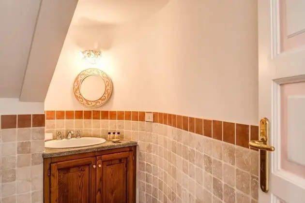 Villa Lucia Authentic Historical Italian Villa Pool Garden Sea Views A Short Walk From Town Center - Oda