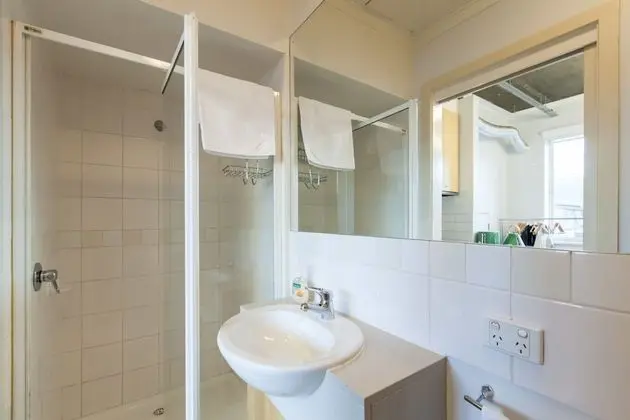 LUCINDA, Carlton Studio Apartment - Banyo Tipleri