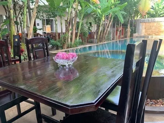 Lucky Courtyard Boutique Pool Villa - Yerinde Yemek