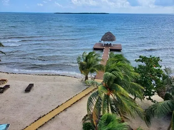 Lucky Duck Villa - Private Beach Escape - Plaj