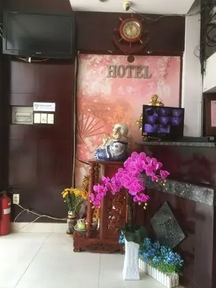 Lucky Hotel - Lobi
