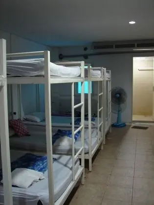 Lucky House Dorm Room - Oda