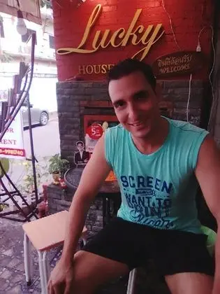 Lucky House Phra Sing Chiangmai - Hostel - Lobi