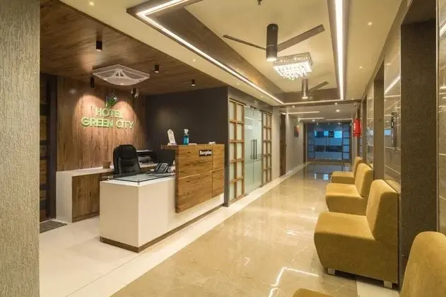 Lucky Inn Suites