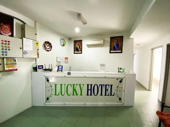 Lucky Hotel - Lobi