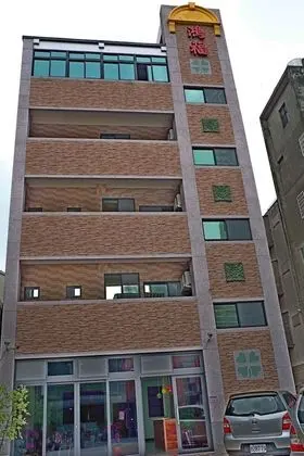 Lucky Hotel