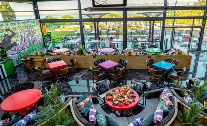 Lucky Monkey Otel - Yeme / İçme