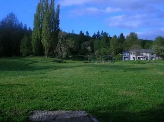 Lucky Mud Inn and Disc Golf Resort - Dış Mekan