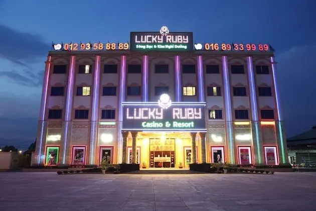 Lucky Ruby Border Casino