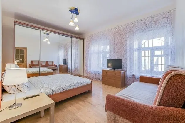 Ludwig Apartment at Pervaya Sovetskaya 8