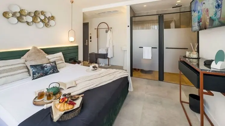 Luff Living Adult Only (+12) - Öne Çıkan Resim