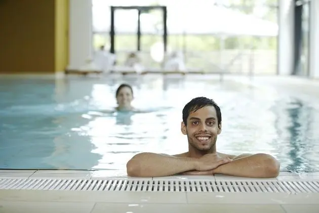 Lufthansa Seeheim - More than a Conference Hotel - Havuz