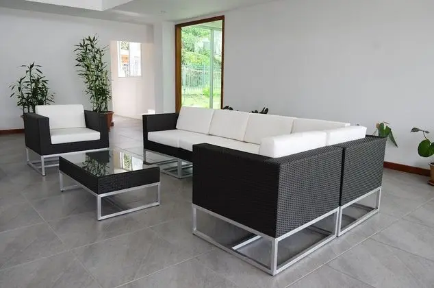 Luganvilla Business Hotel and Restaurant - Lobi