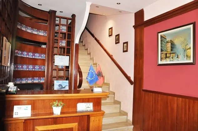 Hotel Lugano Tirana - İç Mekan