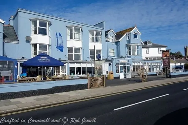 Lugger Inn