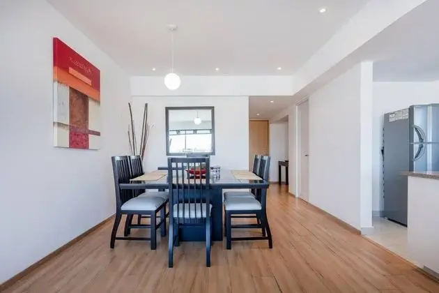 Luminous Condo Stunning Views and Building Amenities - Oda