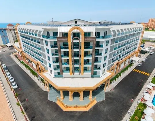 The Lumos Deluxe Resort Hotel - 9