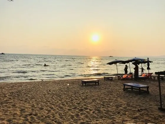 Lumpini Seaview Jomtien by Robbin