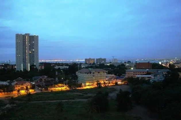Lumpini Ville Naklua Good Luck