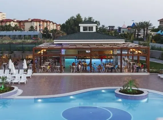 Luna Blanca Resort & Spa - 9