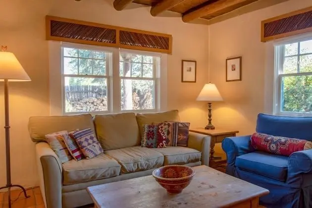Luna - Historic Adobe Retreat, Walk to The Railyard and The Plaza - Oda Düzeni