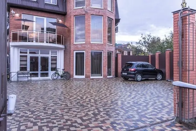 LUNA Hotel Krasnodar - Dış Mekan