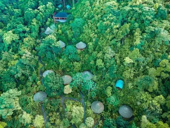Luna Lodge