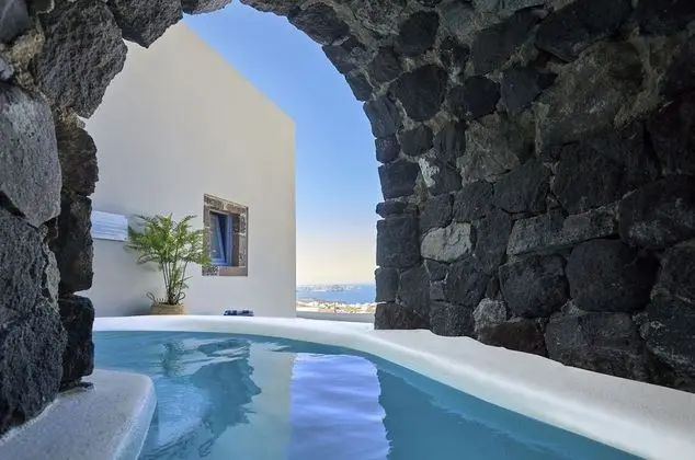 Luna Santorini Suites - Havuz