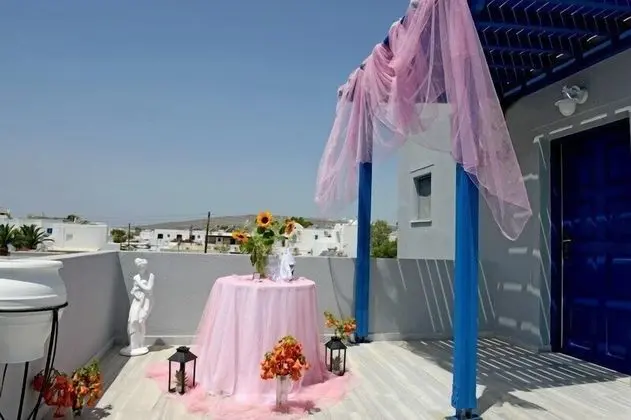 Lunar Santorini Hotel