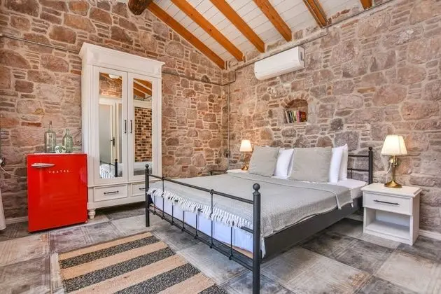 Lunaria Guest House