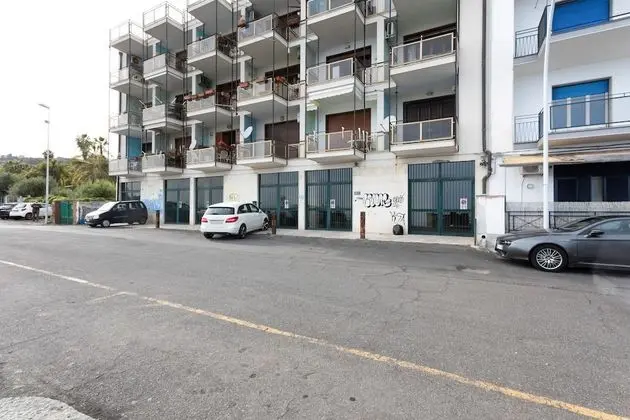 Lungomare Ciclopi Apartments With Balconies And Parking - Dış Mekan