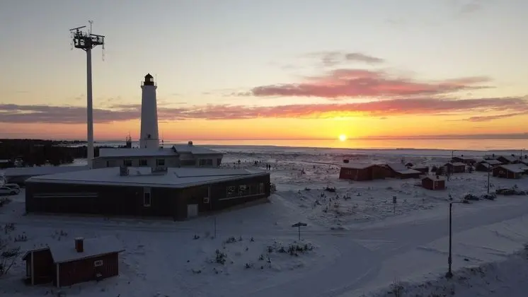 Luotsihotelli - Arctic Lighthouse Hotel - 1