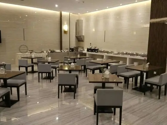 Luoyang Yihe Hotel - Yerinde Yemek