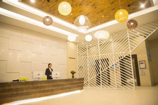 Luoyang Yilu Gangwan Hotel - Lobi