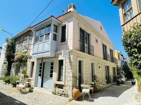 Lupa Alaçatı