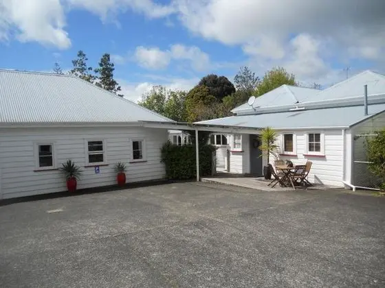 Lupton Lodge